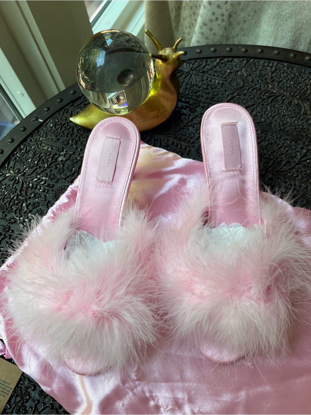 SKIMS FEATHER KITTEN HEELS CHERRY BLOSSOM 38 7.5 - Picture 11 of 16